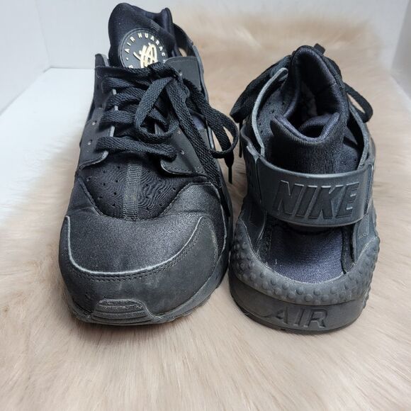 Nike Air Huarache Triple Black Shoes main image 4